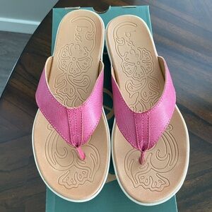 BOC by BORN Aimee Hangar Lightweight Sandal Pink Size 8